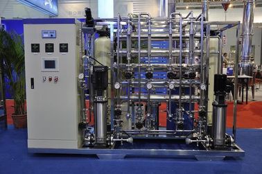 Εργοστάσιο επεξεργασίας νερού αντίστροφης όσμωσης RO με τον αγώγιμο μετρητή ηλεκτρικής ενέργειας